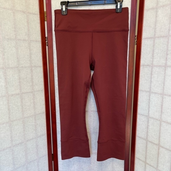 Peach Cropped Leggings - Nwot - Size Medium - Picture 3 of 8